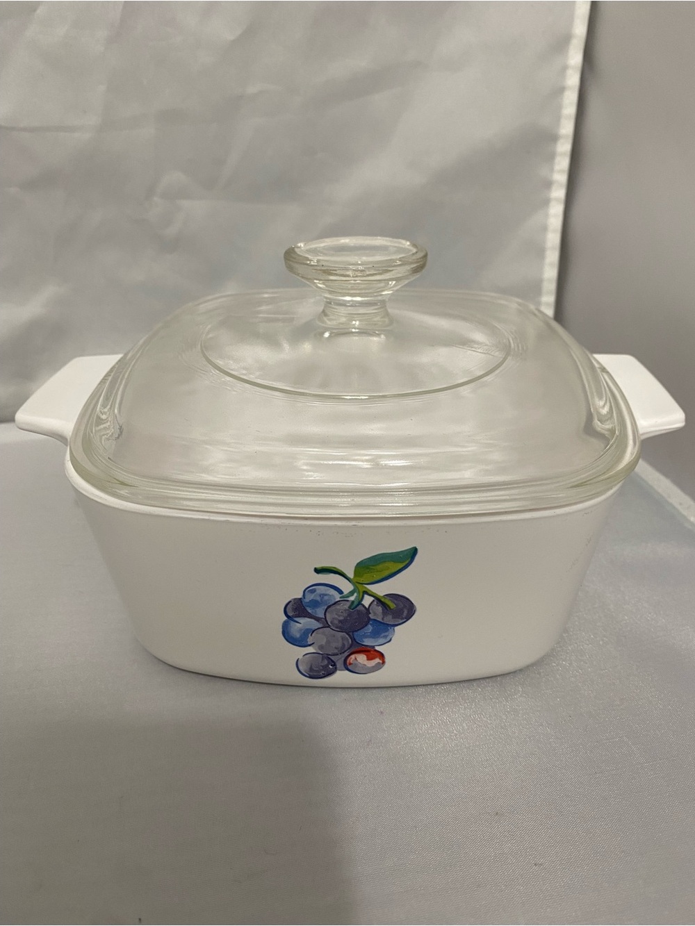 Corningware Fruit Basket Set with Bakeware and Mugs - Picture 6 of 16